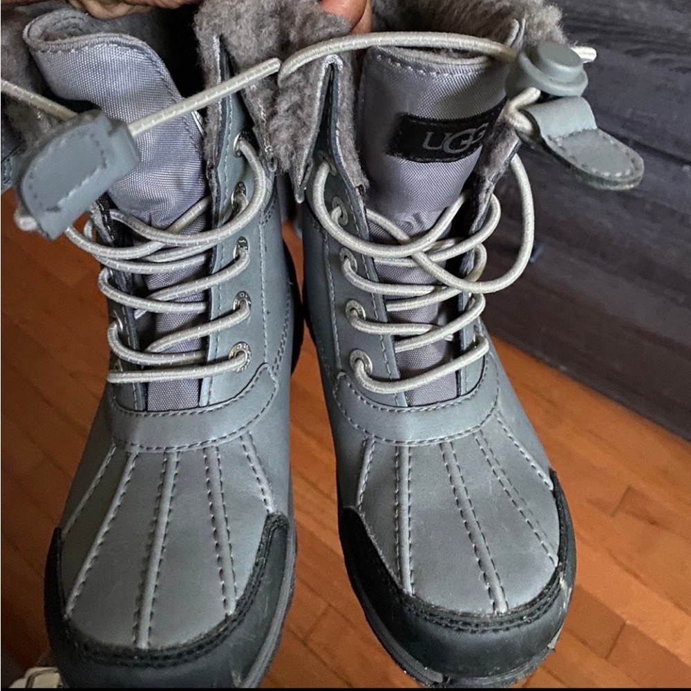 Ugg snow boots